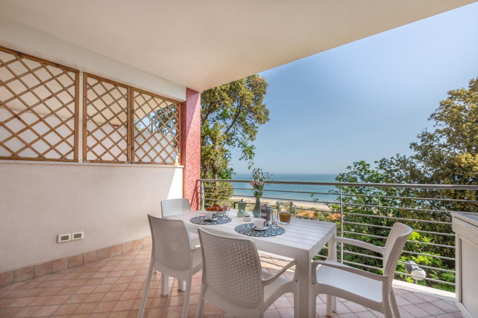 Abruzzodamare Amazing Apartments With Romantic Sea View Francavilla Al Mare Eksteriør bilde